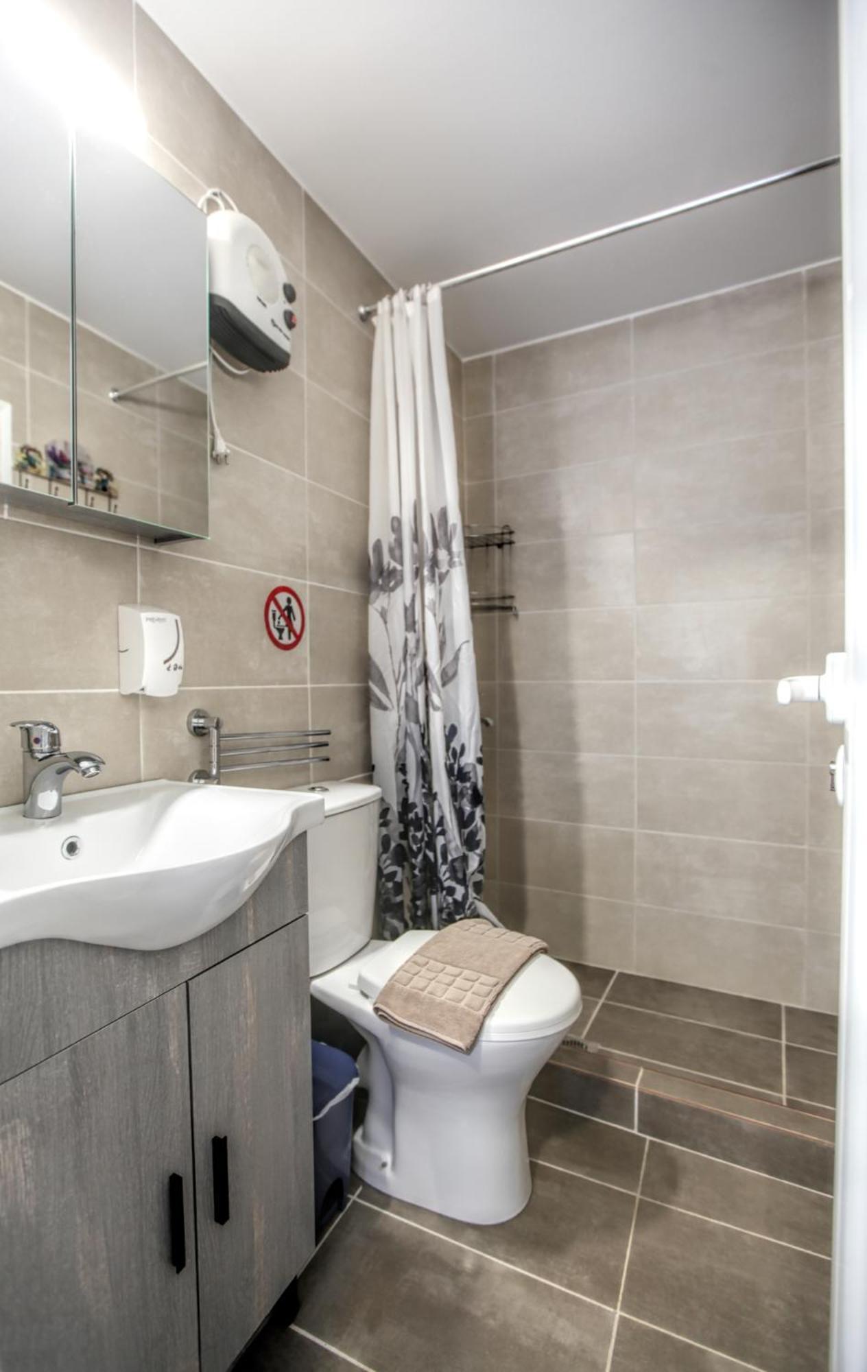 Del Sol #1 Meteora Luxurious Family Suites 卡兰巴卡 外观 照片