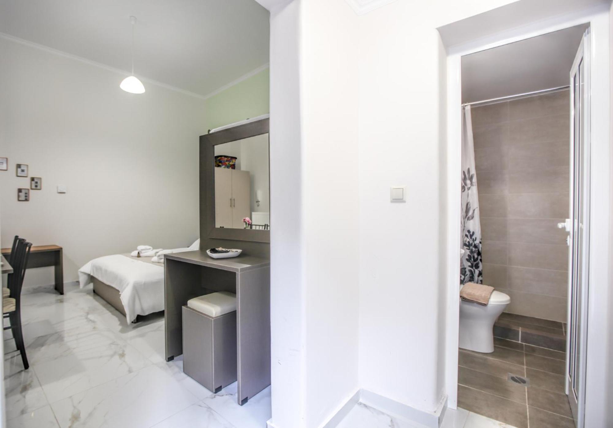 Del Sol #1 Meteora Luxurious Family Suites 卡兰巴卡 外观 照片