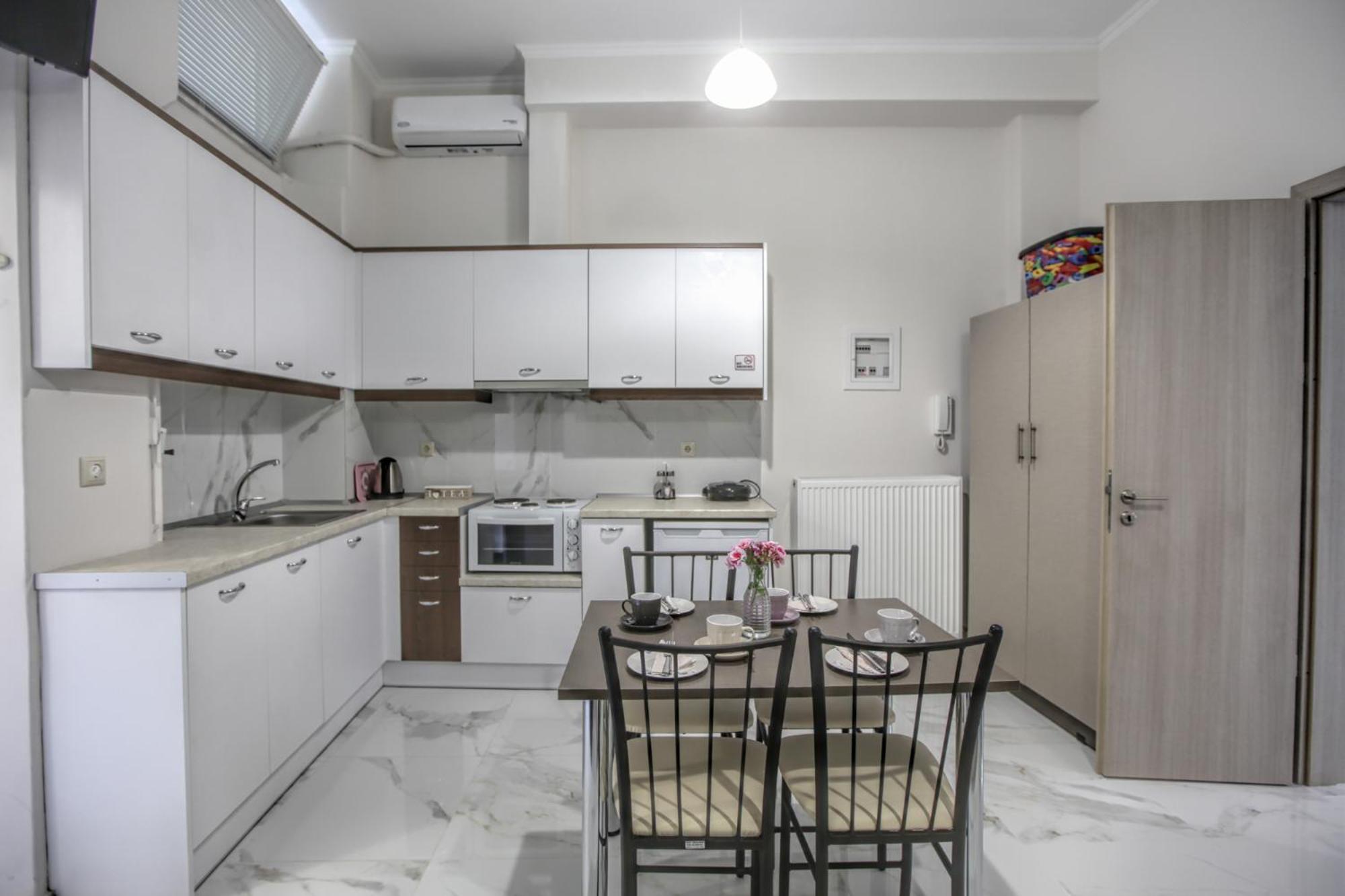 Del Sol #1 Meteora Luxurious Family Suites 卡兰巴卡 外观 照片