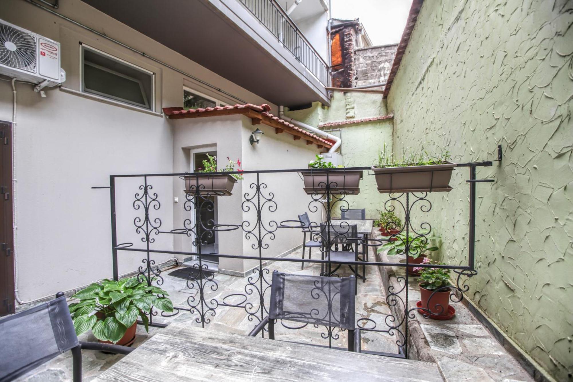 Del Sol #1 Meteora Luxurious Family Suites 卡兰巴卡 外观 照片